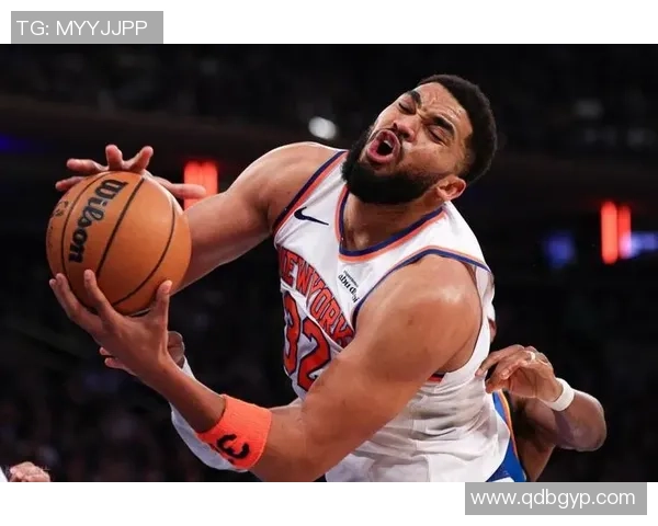 纽约尼克斯鏖战激起东部风云强强对决点燃篮球激情